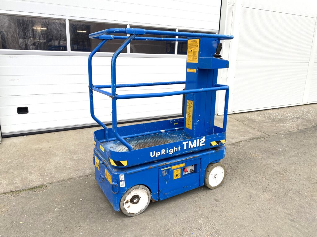 Upright tm12