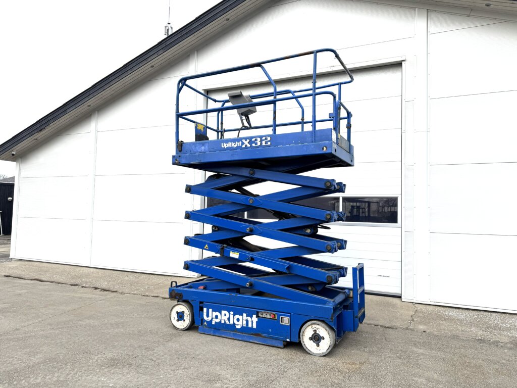 Upright x32n